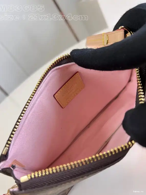 VUITTON Pouch-21.5*13*4.5CM LOUIS Lexington 0630